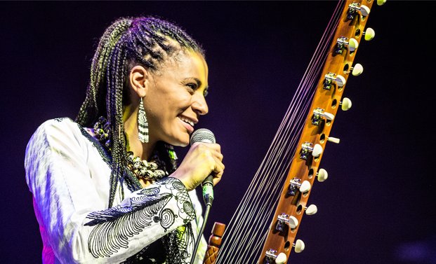 Sona Jobarteh onl stage